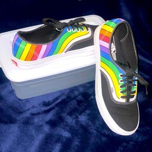 Vans Authentic Refract Rainbow
Black White Shoes